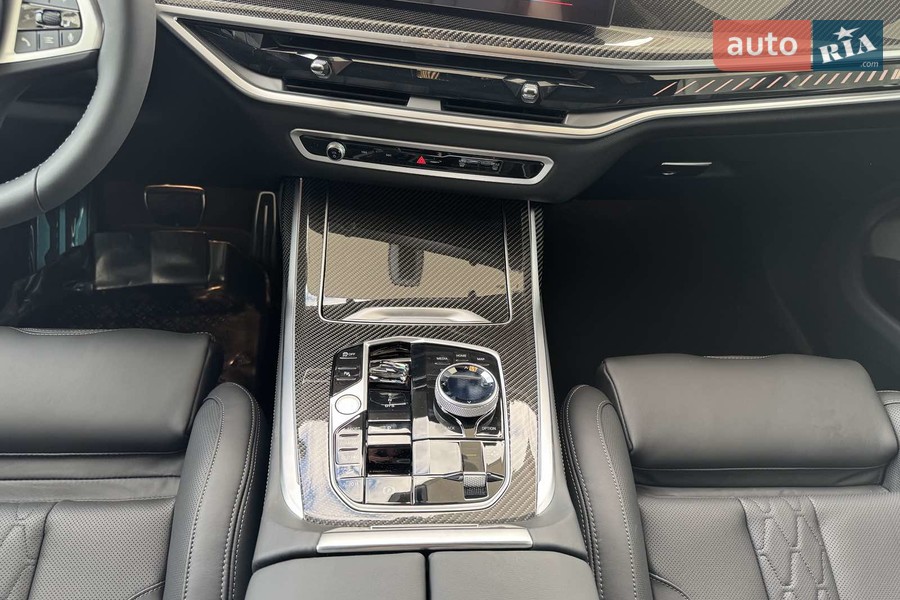 BMW X7 - фото 12
