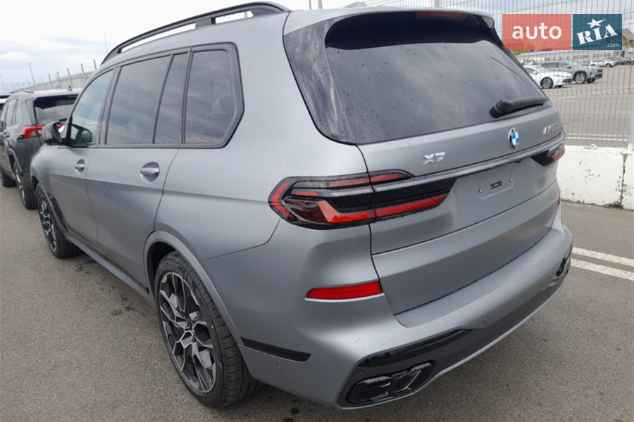 BMW X7 - фото 4