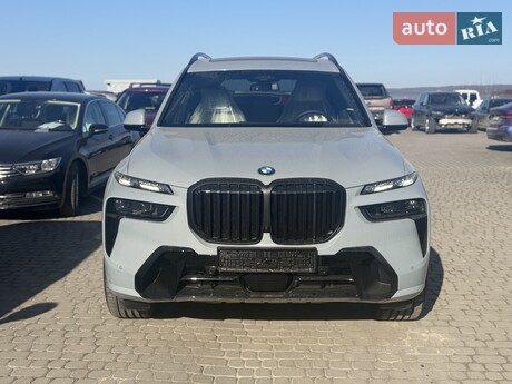 BMW X7 2025