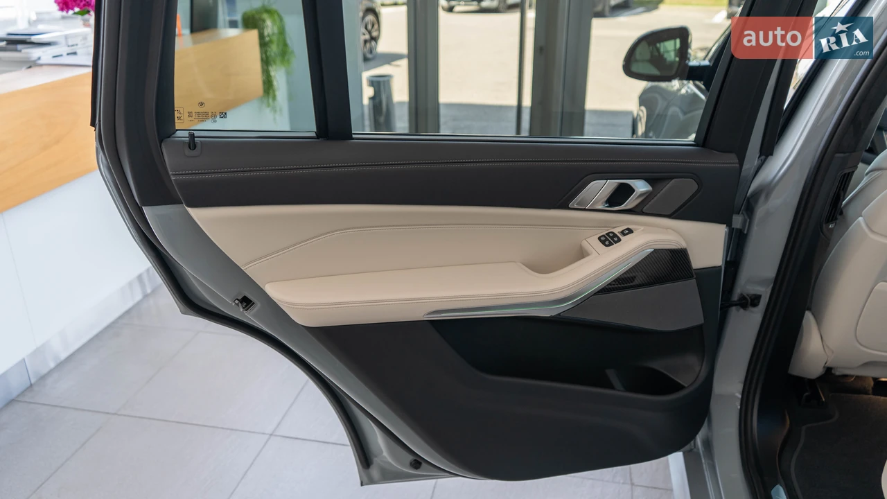 BMW-24
