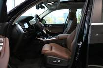 BMW X7 Base