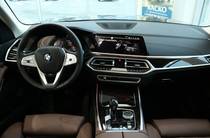 BMW X7 Base