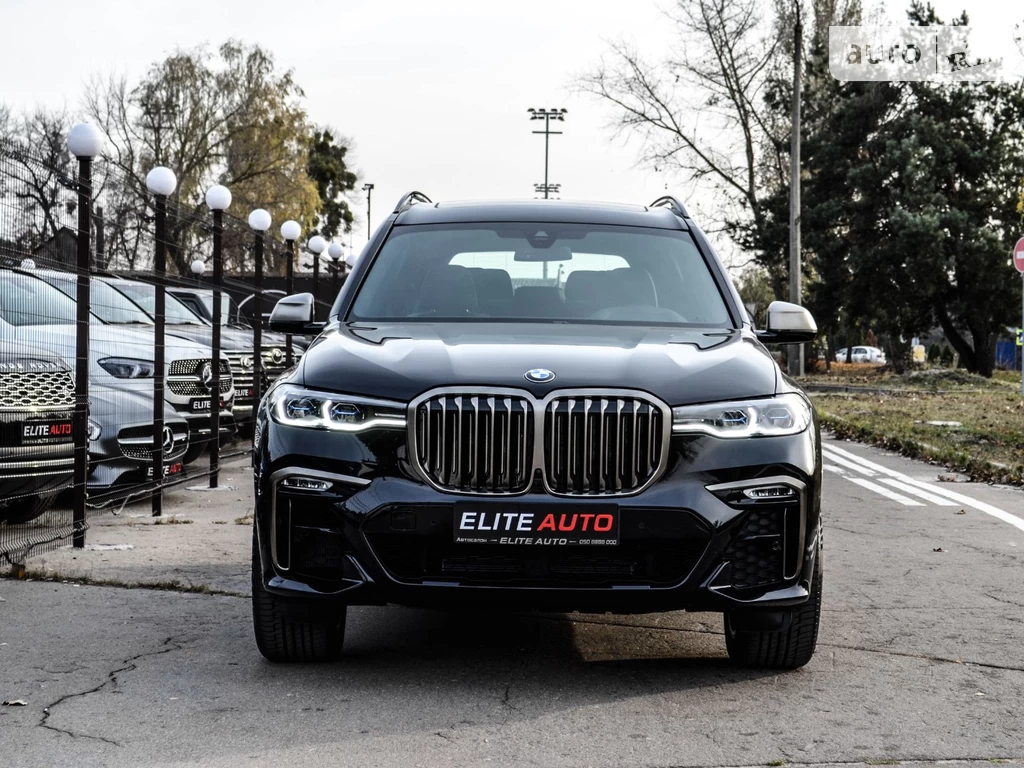 BMW X7 Base