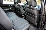 BMW X7 Base