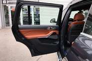 BMW X7 Base