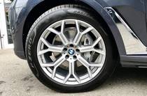 BMW X7 Base