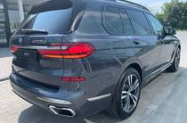 BMW X7 Base