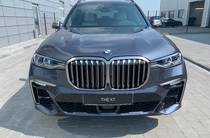 BMW X7 Base