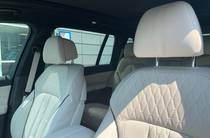 BMW X7 Base