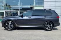 BMW X7 Base