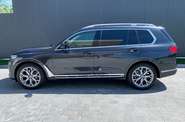 BMW X7 Base