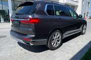 BMW X7 Base