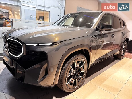 BMW XM 2025