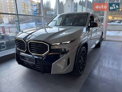 BMW XM 2025 Base