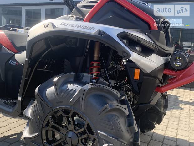 BRP Outlander 2025
