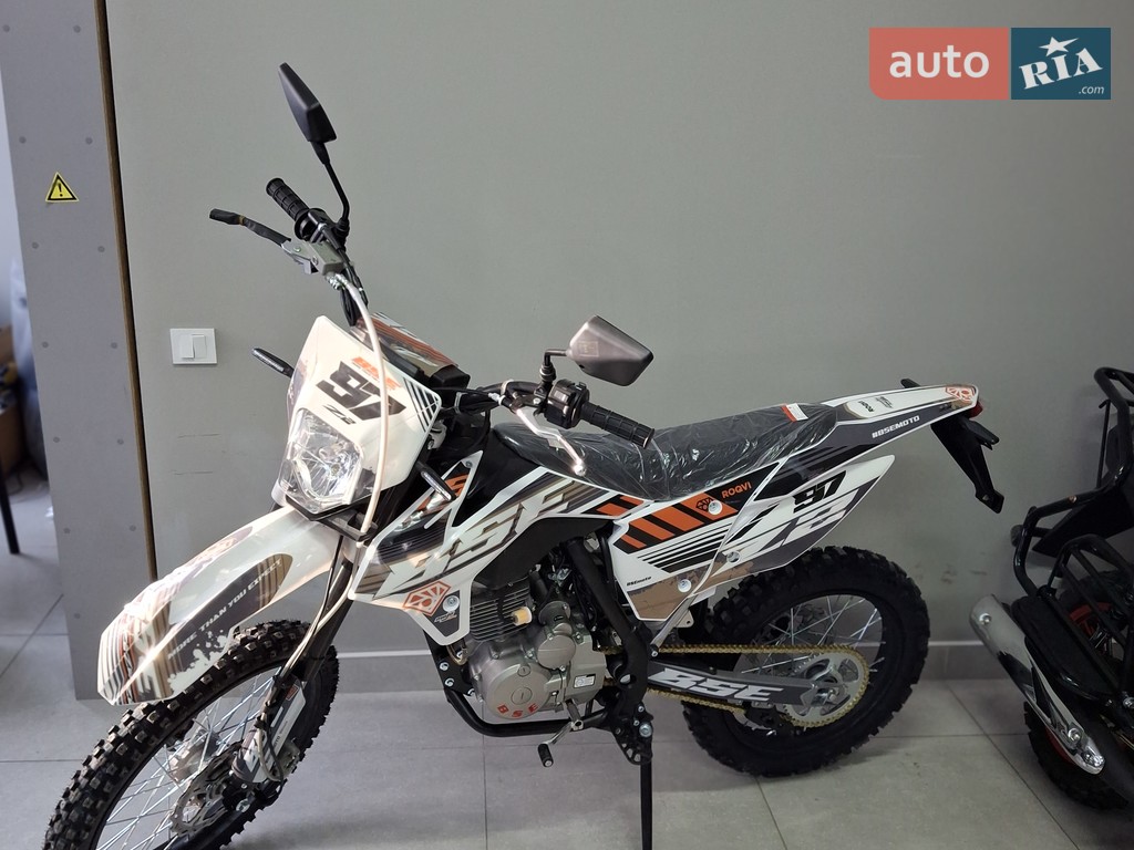Новый BSE S1 150 Base 2024 автосалона MotoHub - фото 1