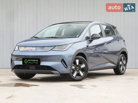 BYD Dolphin 2025