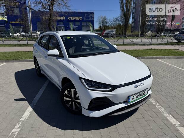 BYD E2 2025