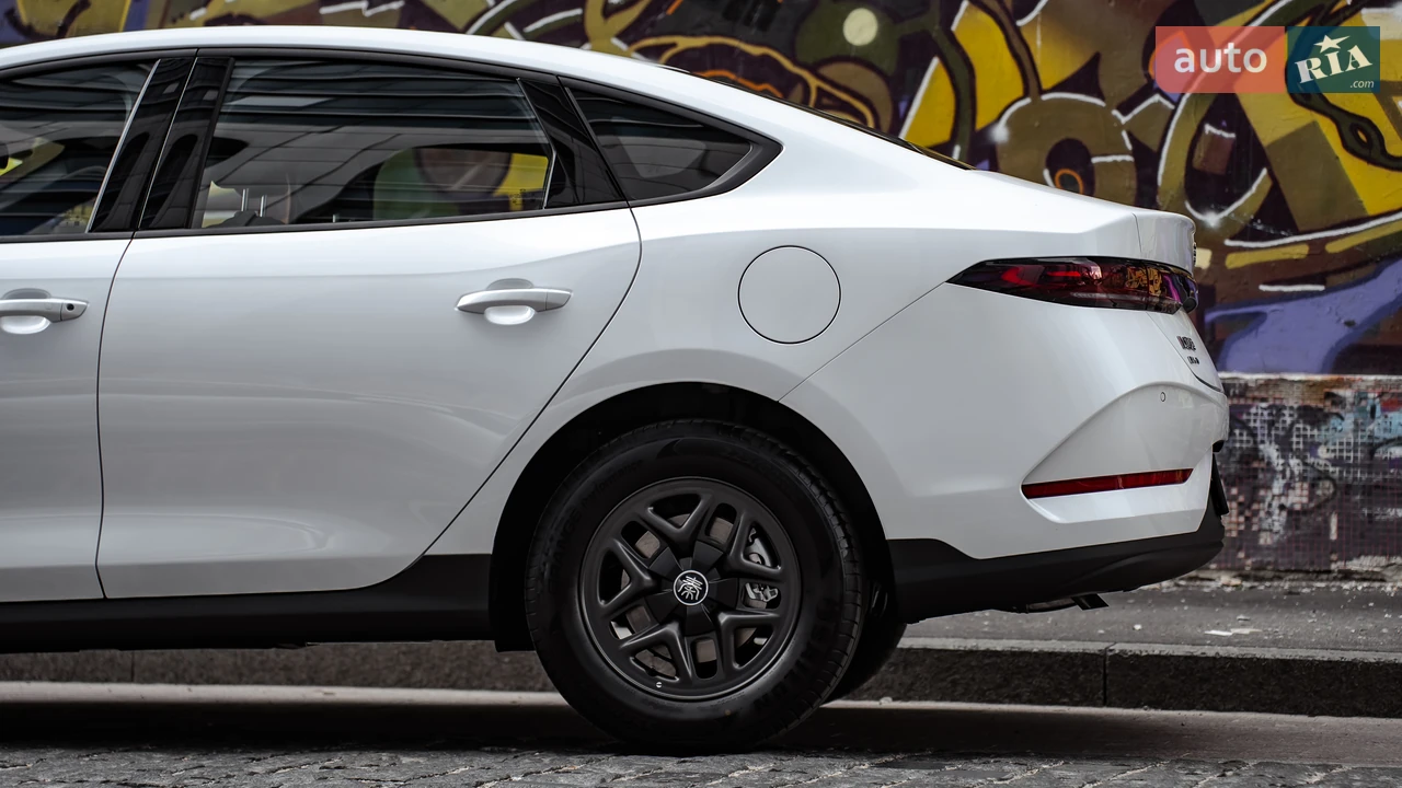 BYD-8