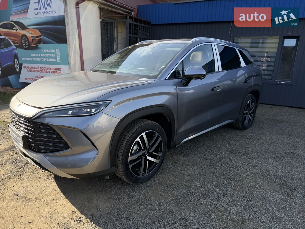 BYD Song L Leading