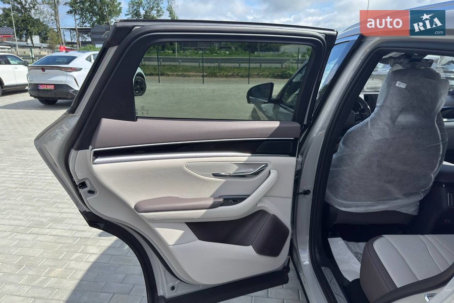 BYD Song Plus - фото 25