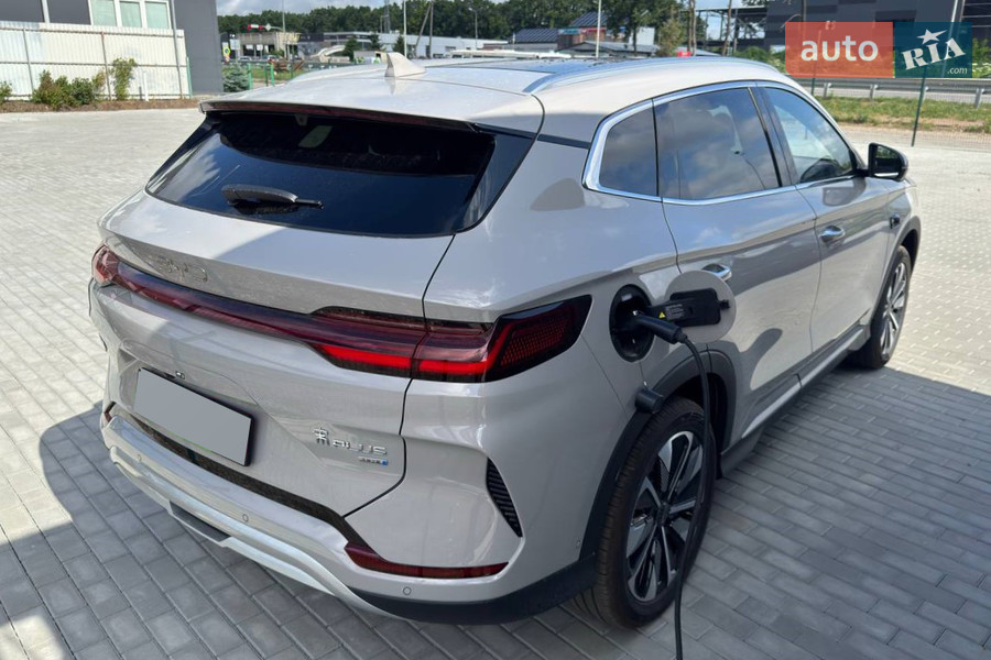 BYD Song Plus - фото 4