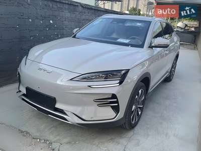 BYD Song Plus 2025 Distinguished