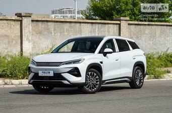 BYD Song Ultra EV 2026 Leading