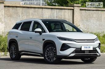 BYD Song Ultra EV 2026 Leading