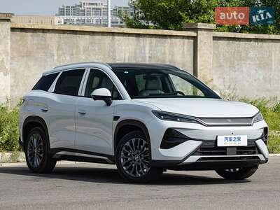 BYD Song Ultra EV 2026 Leading