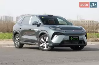 BYD Tang L
