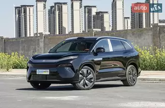 BYD Tang L