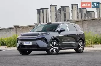 BYD Tang L