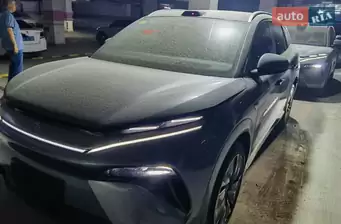 BYD Tang L
