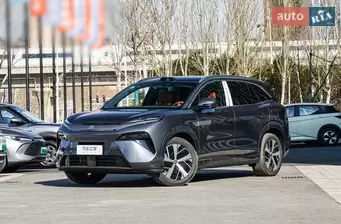 BYD Tang L