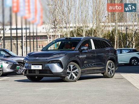 BYD Tang L 2025