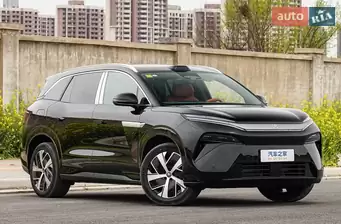 BYD Tang L