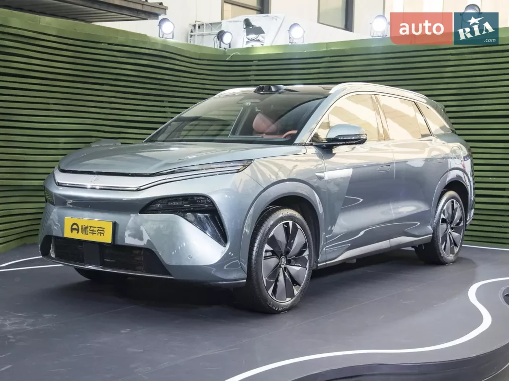BYD Tang L LiDAR Flagship