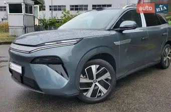 BYD Tang L