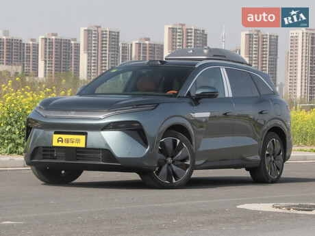 BYD Tang L 2025