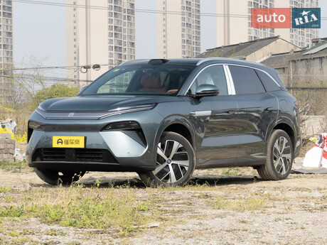 BYD Tang L 2025