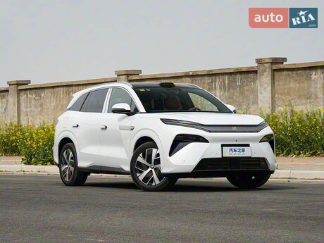 BYD Tang L 2025