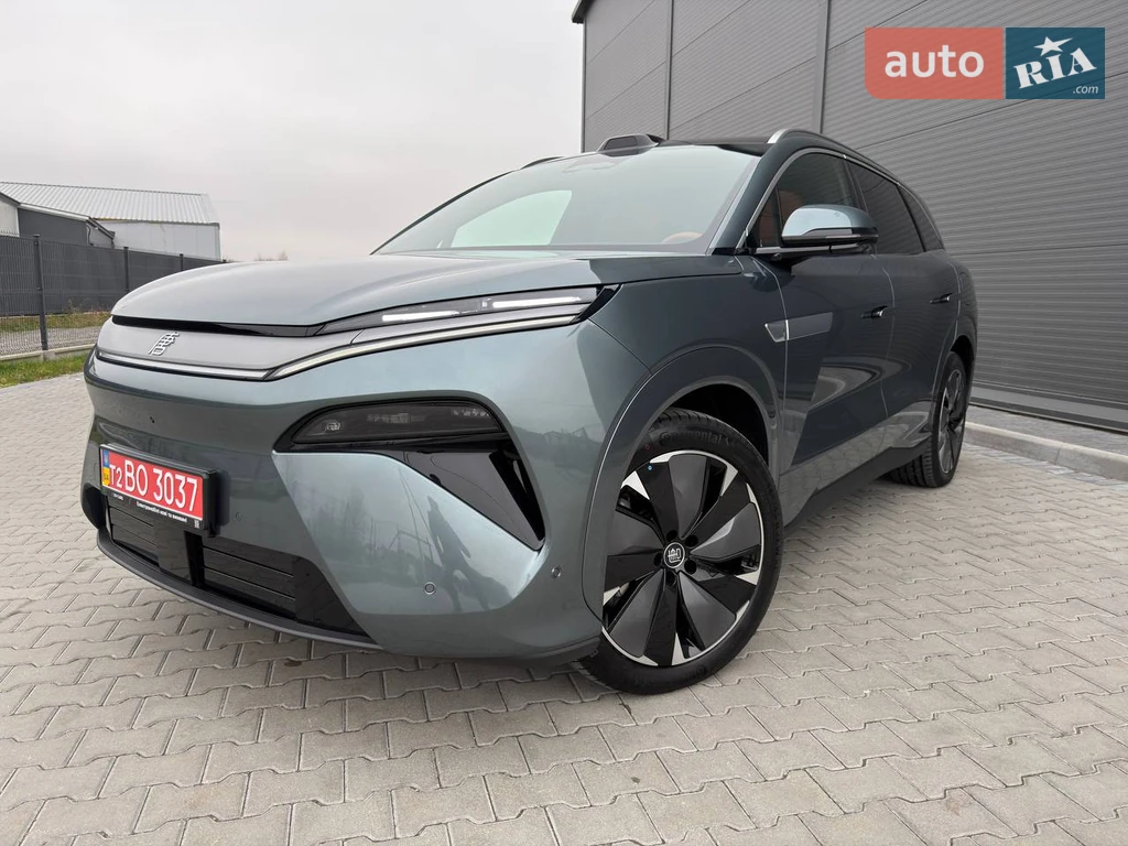 BYD Tang L LiDAR Flagship