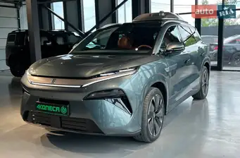 BYD Tang L