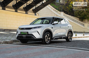 BYD Yuan Up 2025 Leading