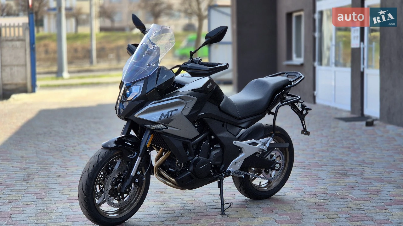 Cf moto 700MT Base