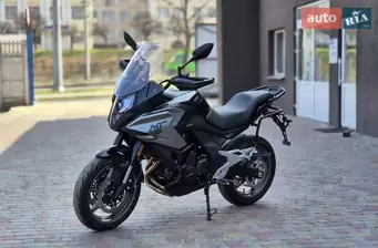 Cf moto 700MT