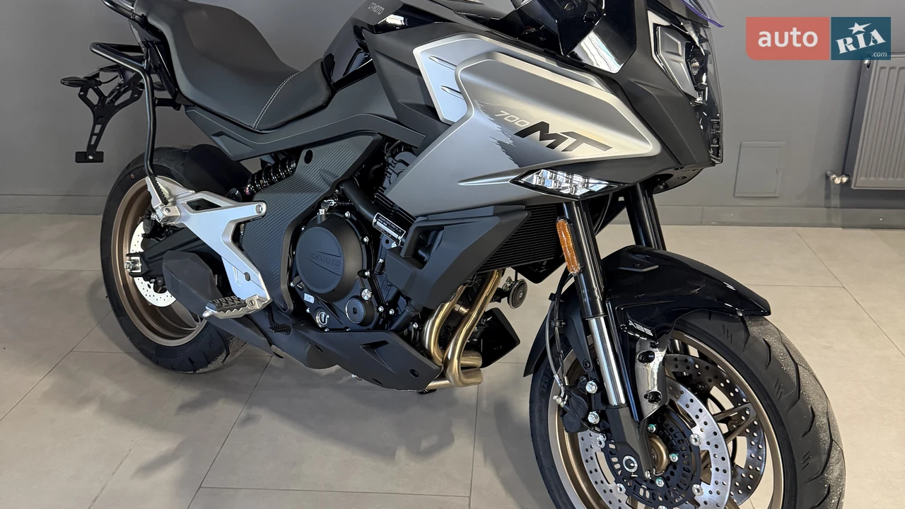 Cf moto 700MT Base