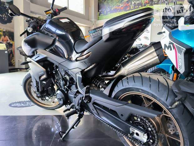 Cf moto 800NK 2025
