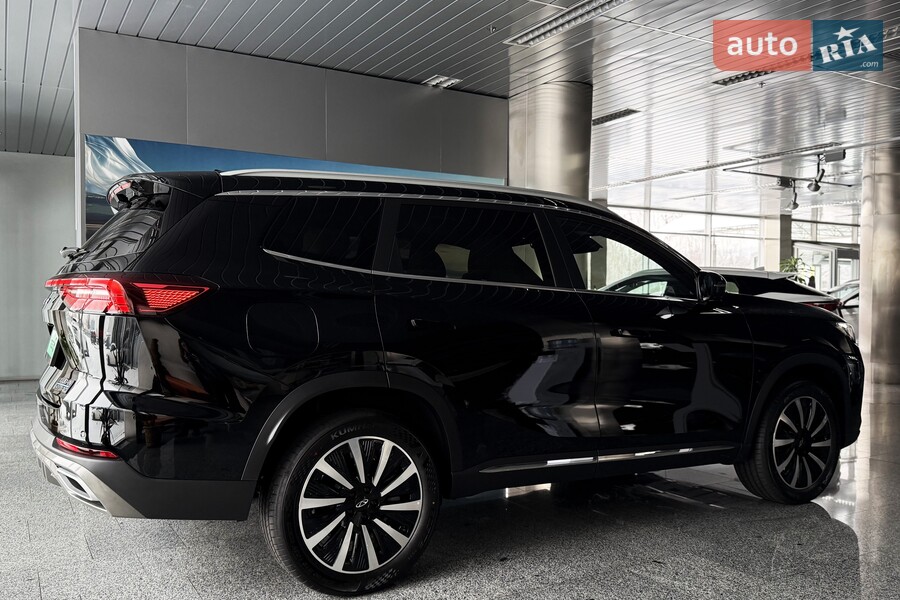 Chery Tiggo 8 - фото 8